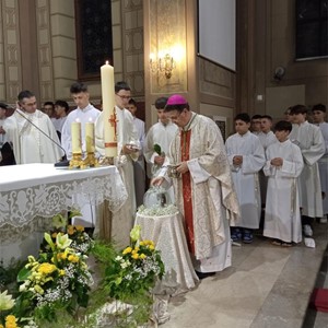 Biskup Šaško predvodio Vazmeno bdjenje u Župi Navještenja BDM u Velikoj Gorici